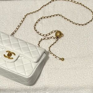 Chanel White Quilted Crossbody Bag with Gold Chain